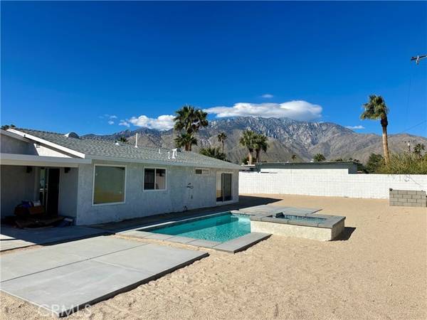 2384 East Rogers Road, Palm Springs, CA 92262