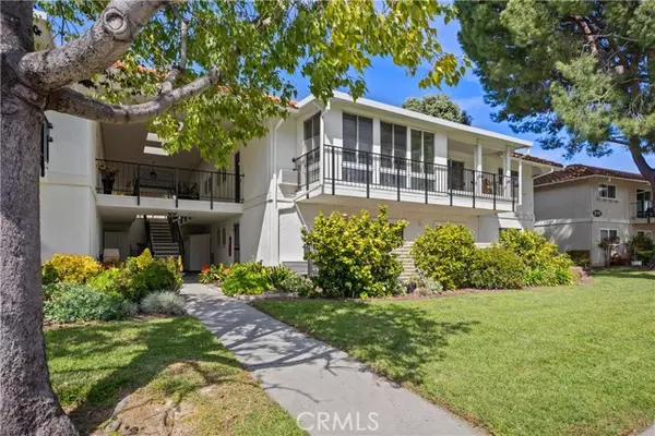 Laguna Woods, CA 92637,2172 Via Mariposa East