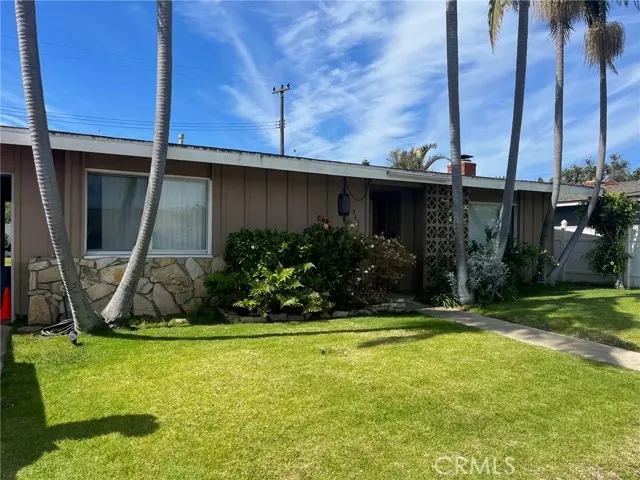 961 Coronado Drive, Costa Mesa, CA 92626