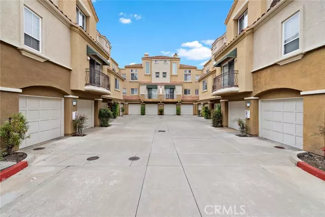 49 Via Pamplona, Rancho Santa Margarita, CA 92688