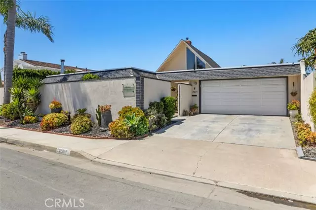 20281 Bancroft Circle, Huntington Beach, CA 92646