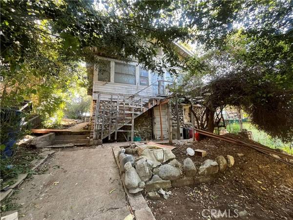 536 Oakdale Drive, Sierra Madre, CA 91024