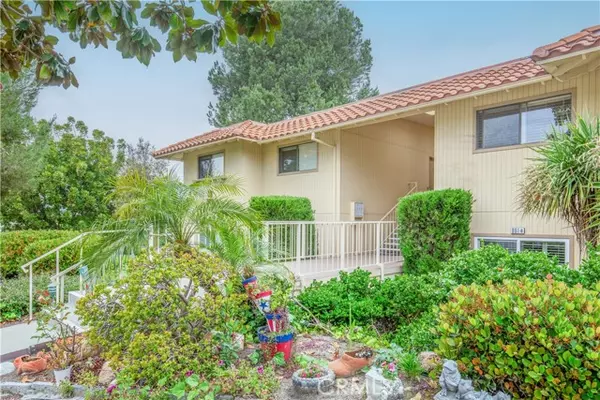 Laguna Woods, CA 92637,861 Ronda Mendoza