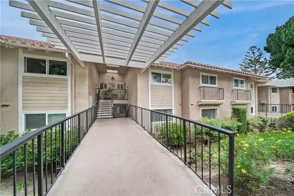 Laguna Woods, CA 92637,3123 Via Serena North