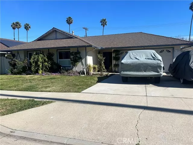 3108 Lincoln Way, Costa Mesa, CA 92626