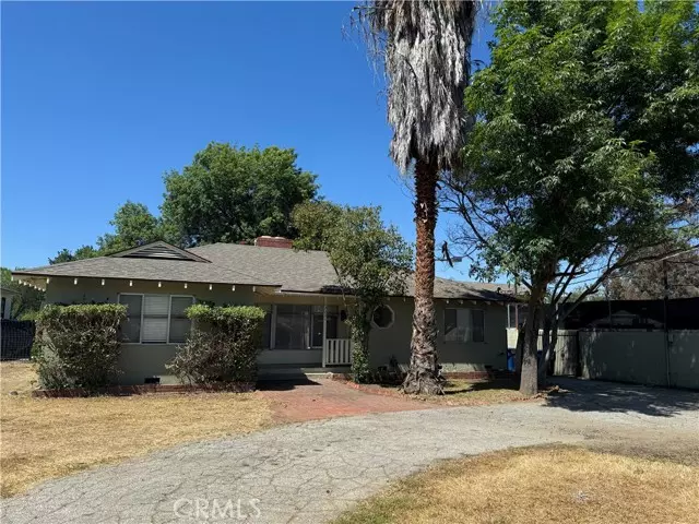 23221 Burbank Boulevard, Woodland Hills, CA 91367