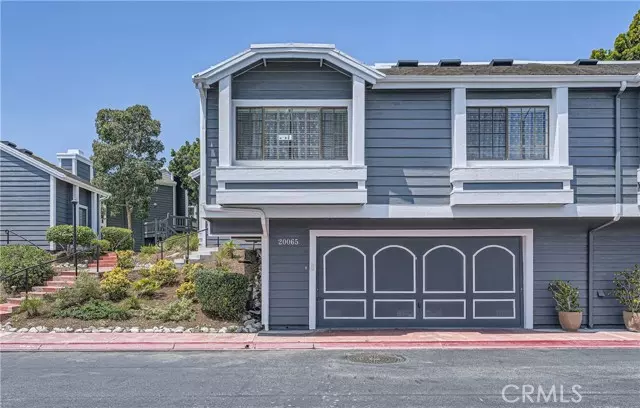 20065 Waterford Lane, Huntington Beach, CA 92646