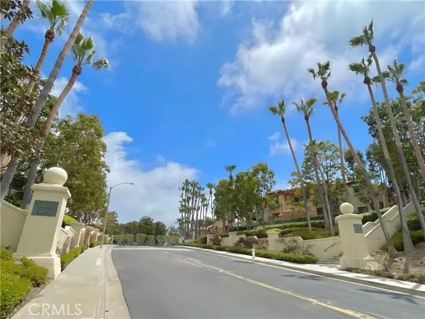 Newport Beach, CA 92660,16 Villa Point Drive