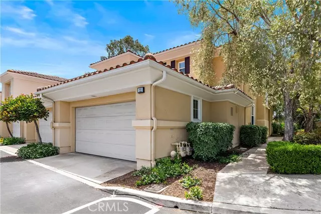 111 Via Vicini, Rancho Santa Margarita, CA 92688