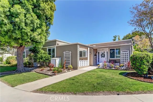 316 Avenida Castilla #E, Laguna Woods, CA 92637