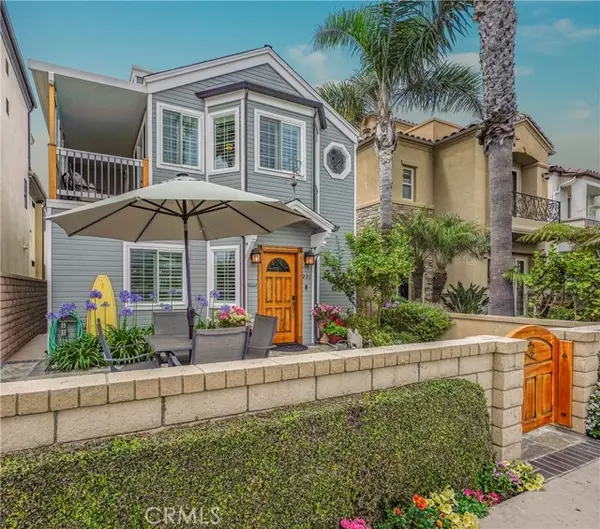 221 11th Street, Huntington Beach, CA 92648