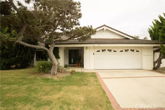 2858 Chios Road, Costa Mesa, CA 92626