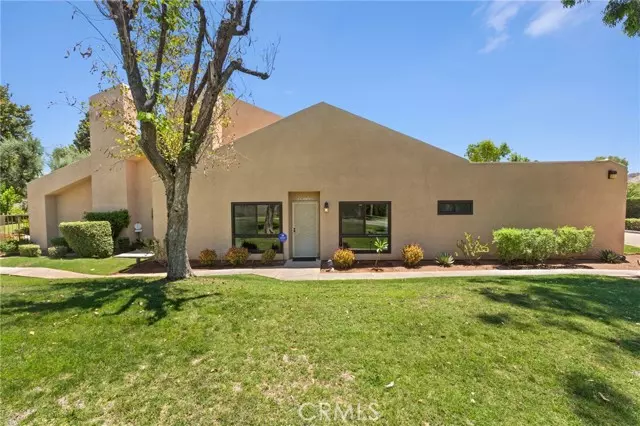 2950 East Escoba Drive, Palm Springs, CA 92264