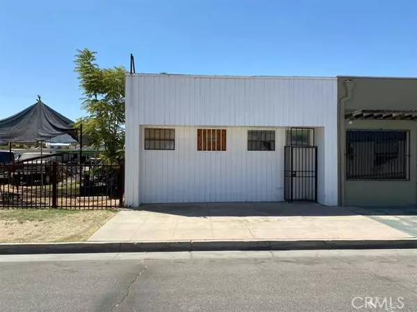 525 East 18th Street, Bakersfield, CA 93305