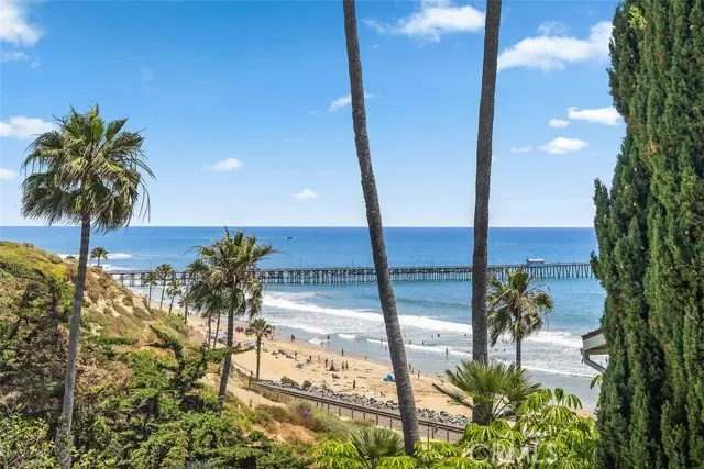 San Clemente, CA 92672,253 West Marquita