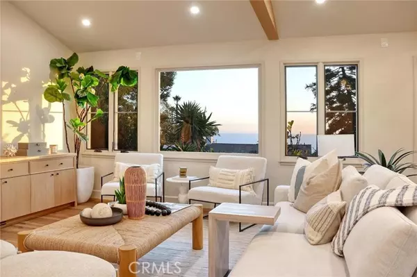 Laguna Beach, CA 92651,31831 Sunset Avenue