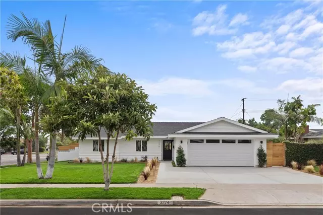 3274 Washington Avenue, Costa Mesa, CA 92626