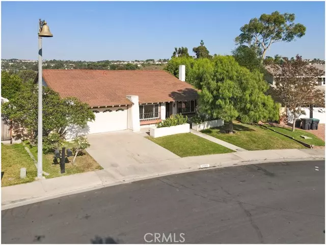 27002 Floresta Lane, Mission Viejo, CA 92691