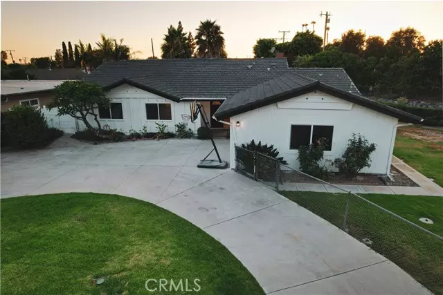 13431 Esplanade Avenue, North Tustin, CA 92705