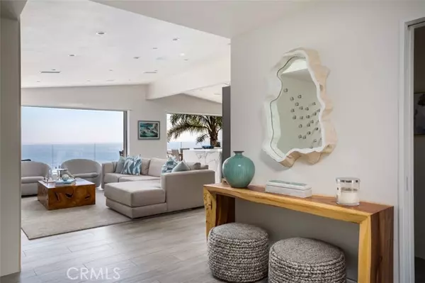 Laguna Beach, CA 92651,1238 Anacapa Way