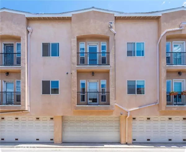 San Pedro, CA 90731,637 South Grand Avenue