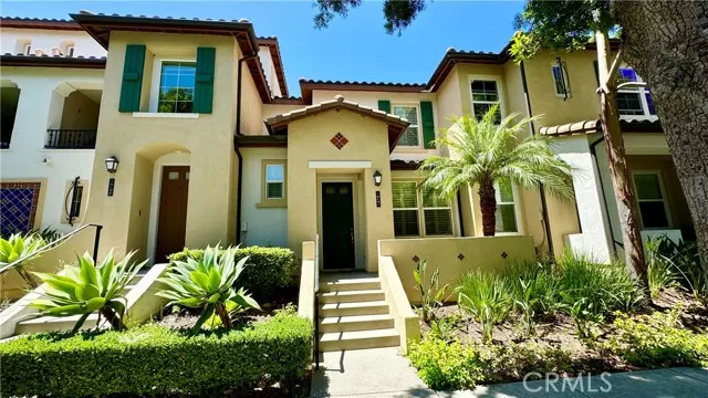 235 Dewdrop, Irvine, CA 92603