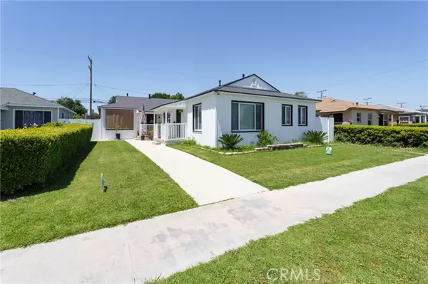 2221 Granada Avenue,  Long Beach,  CA 90815