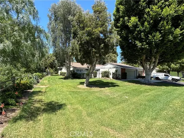 Laguna Woods, CA 92637,3297 San Amadeo