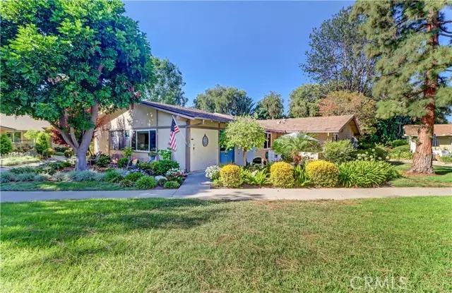 131 Avenida Majorca, Laguna Woods, CA 92637