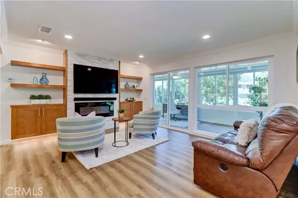 Laguna Woods, CA 92637,804 Ronda Mendoza