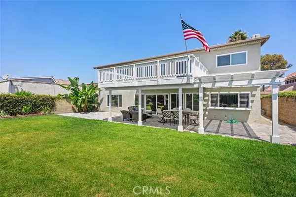 9952 Kite Drive, Huntington Beach, CA 92646