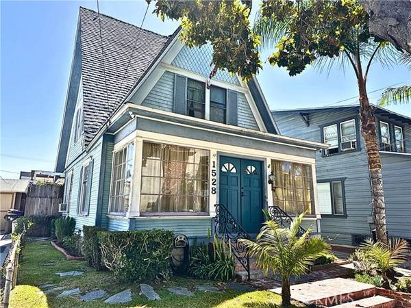 1528 East Appleton Street, Long Beach, CA 90802