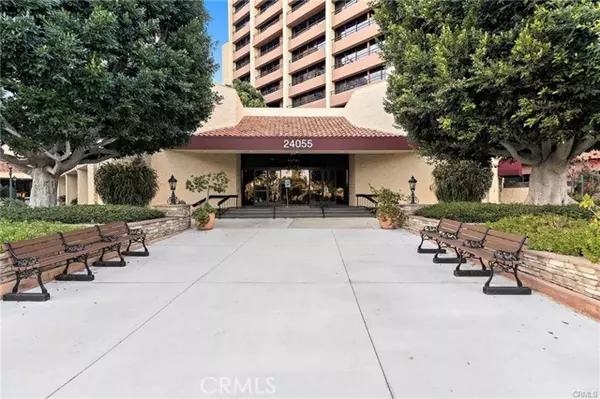 Laguna Woods, CA 92637,24055 Paseo Del Lago