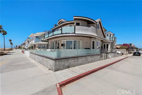 Newport Beach, CA 92661,126 East Oceanfront