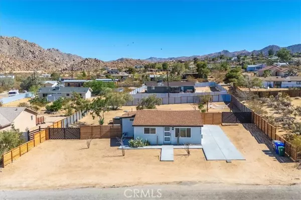 Joshua Tree, CA 92252,61853 Grand View Circle