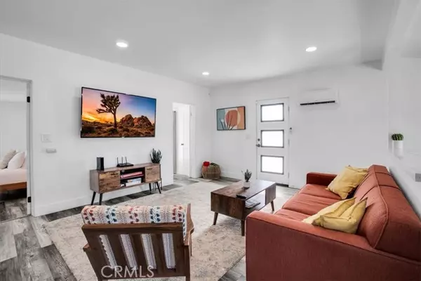 Joshua Tree, CA 92252,61853 Grand View Circle