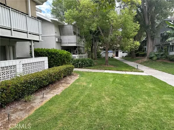 Laguna Woods, CA 92637,476 Calle Cadiz