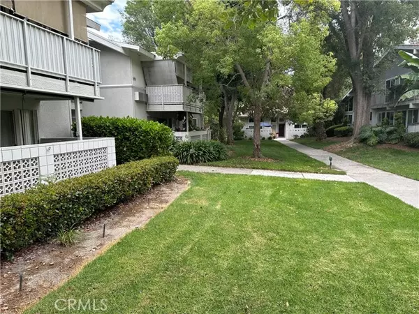 Laguna Woods, CA 92637,476 Calle Cadiz