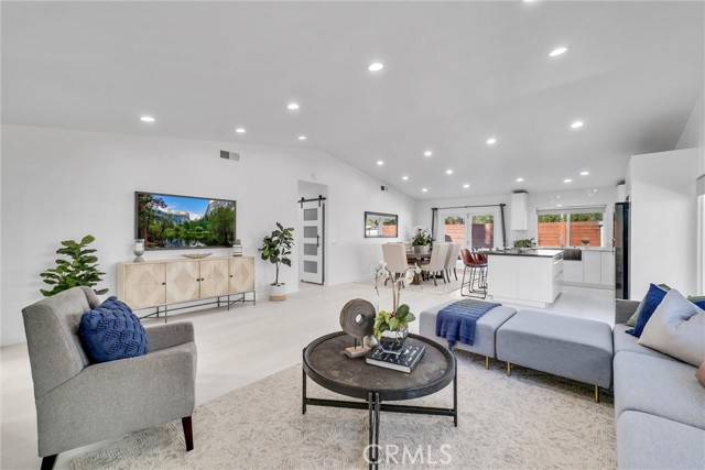 25122 La Suen Road, Laguna Hills, CA 92653