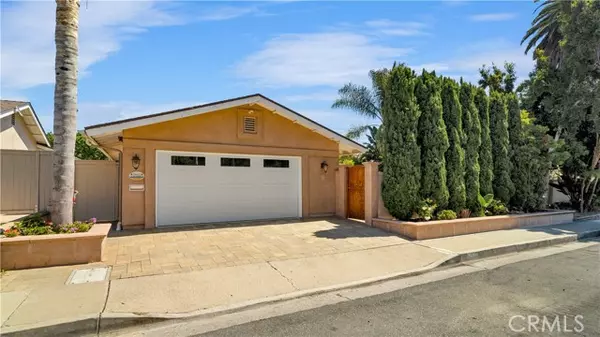 San Clemente, CA 92672,2922 Calle Grande Vista