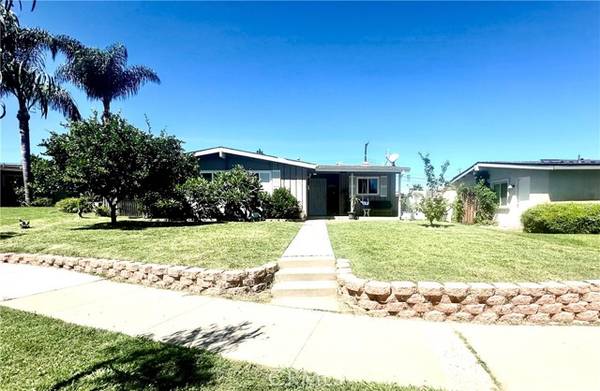 1136 Harris Street, Corona, CA 92882