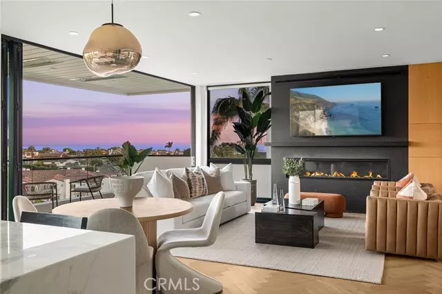 Corona Del Mar, CA 92625,504 Hazel Drive