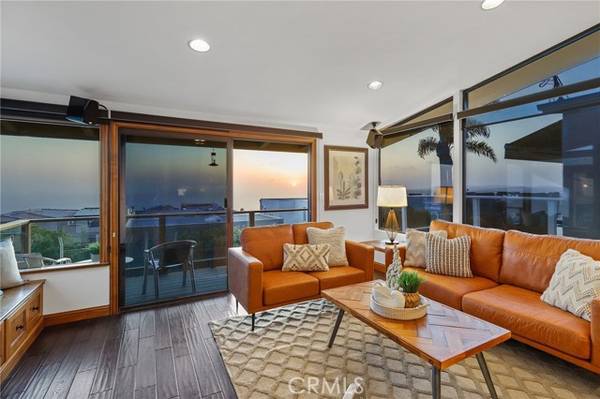 883 Acapulco Street, Laguna Beach, CA 92651