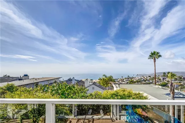 Laguna Beach, CA 92651,953 Santa Ana Street