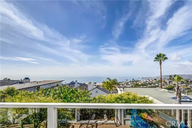 Laguna Beach, CA 92651,953 Santa Ana Street