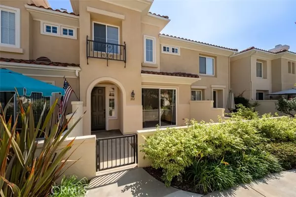 202 Via Vicini, Rancho Santa Margarita, CA 92688