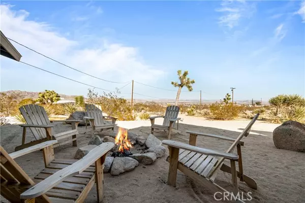 Joshua Tree, CA 92252,7119 Saddleback Road