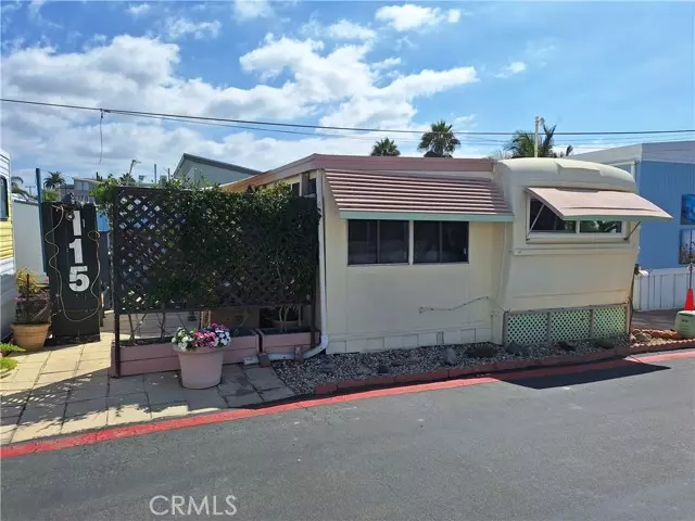 900 North Cleveland Street, Oceanside, CA 92054