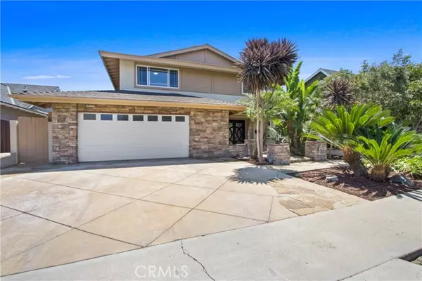 Huntington Beach, CA 92647,6152 Christy Drive