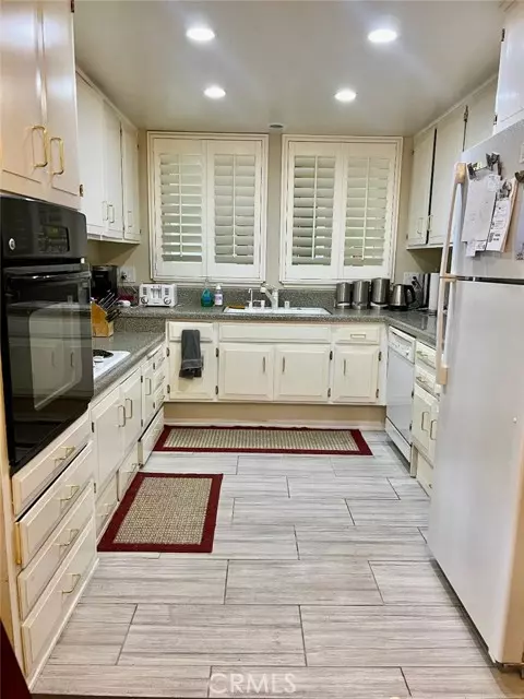 Laguna Woods, CA 92637,165 Avenida Majorca